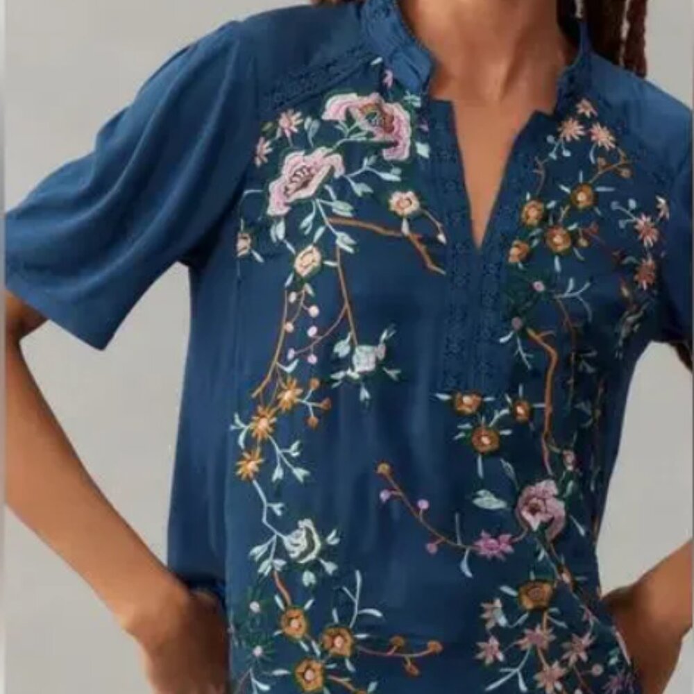 Tiny Eliana Floral Embroidered Teal Blouse Size Large Anthropologie